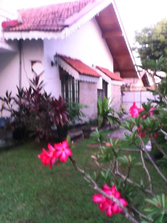 Corundum Breeze Negombo Hotel